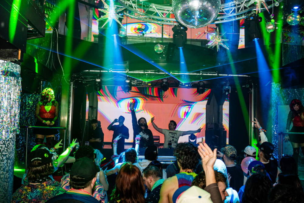 picture of Avello performing at StrangeLove, February 12 2026