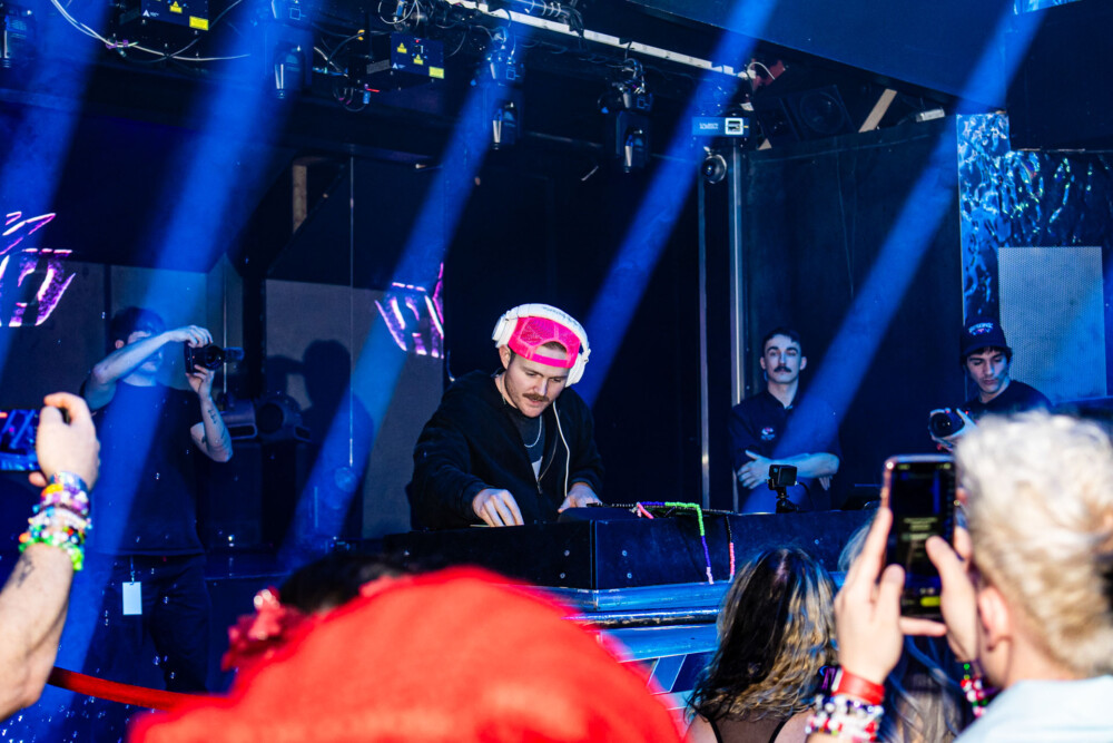 picture of Avello performing at StrangeLove, February 12 2026