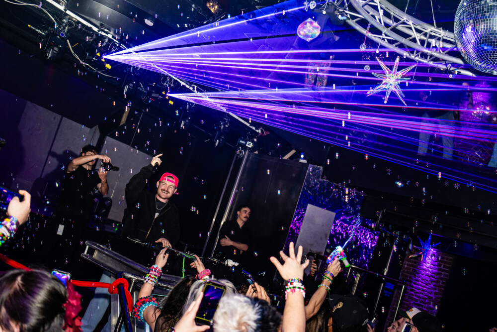 picture of Avello performing at StrangeLove, February 12 2026