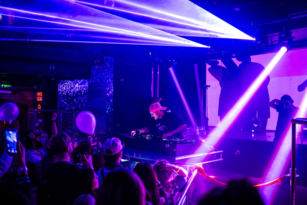 picture of Avello performing at StrangeLove, February 12 2026