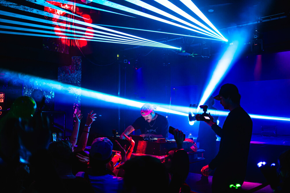 picture of Avello performing at StrangeLove, February 12 2026