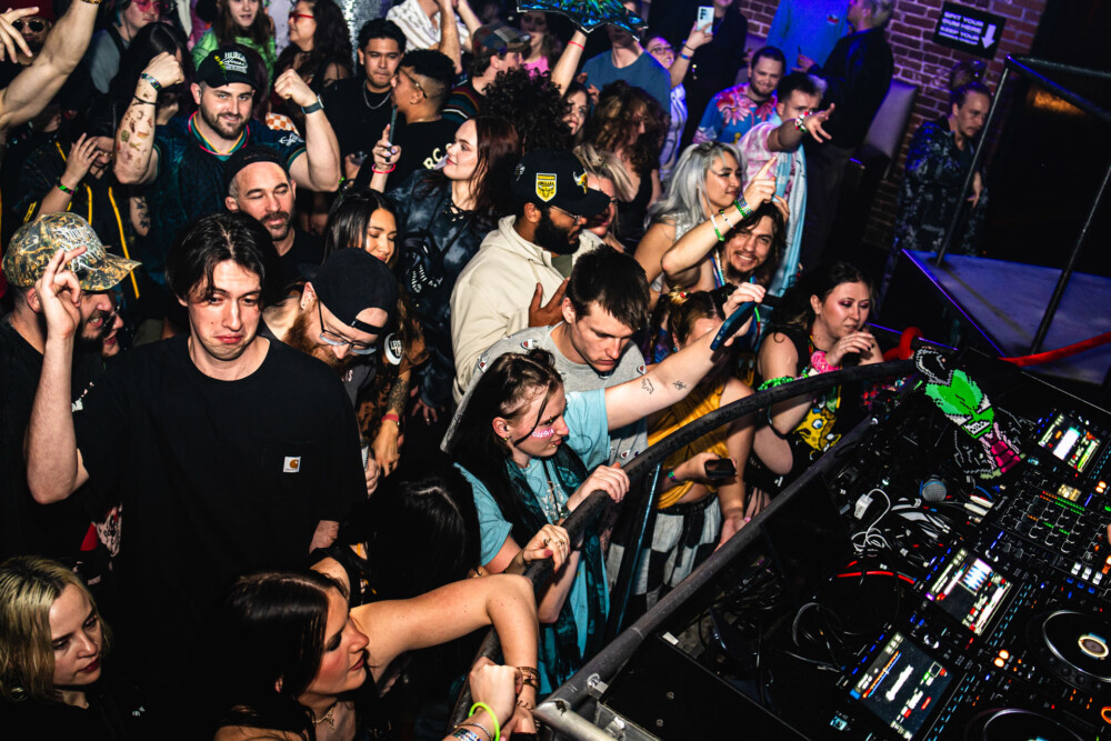 picture of Avello performing at StrangeLove, February 12 2026