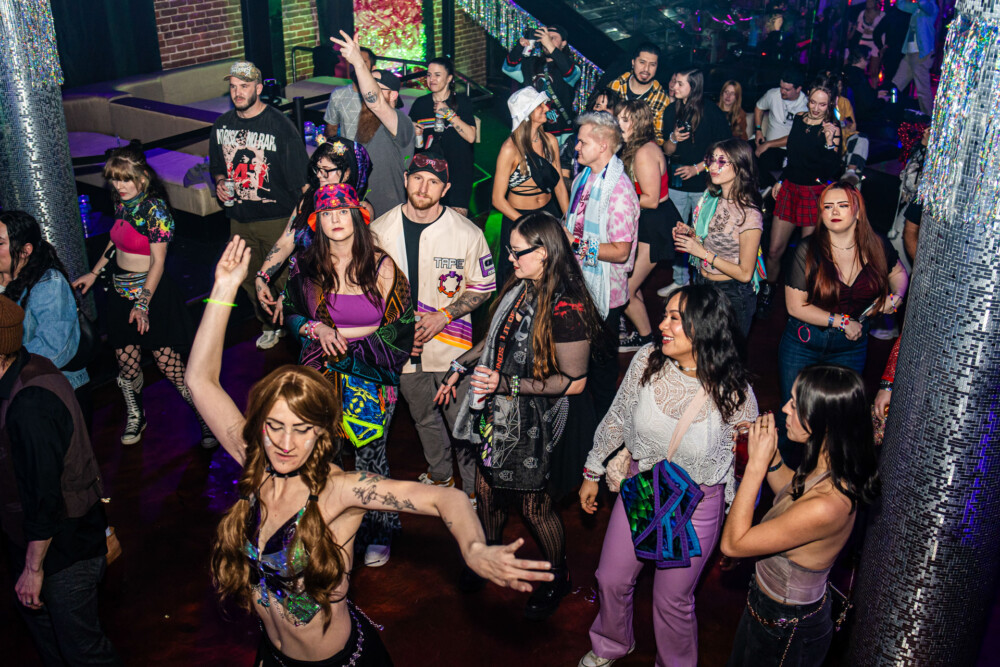 picture of Avello performing at StrangeLove, February 12 2026