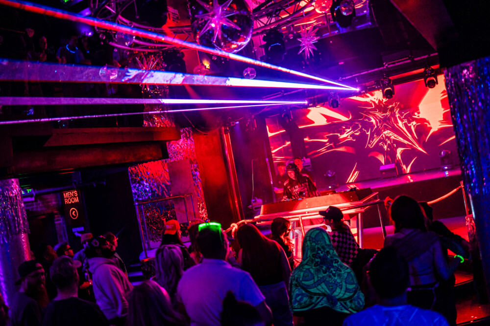 picture of Avello performing at StrangeLove, February 12 2026