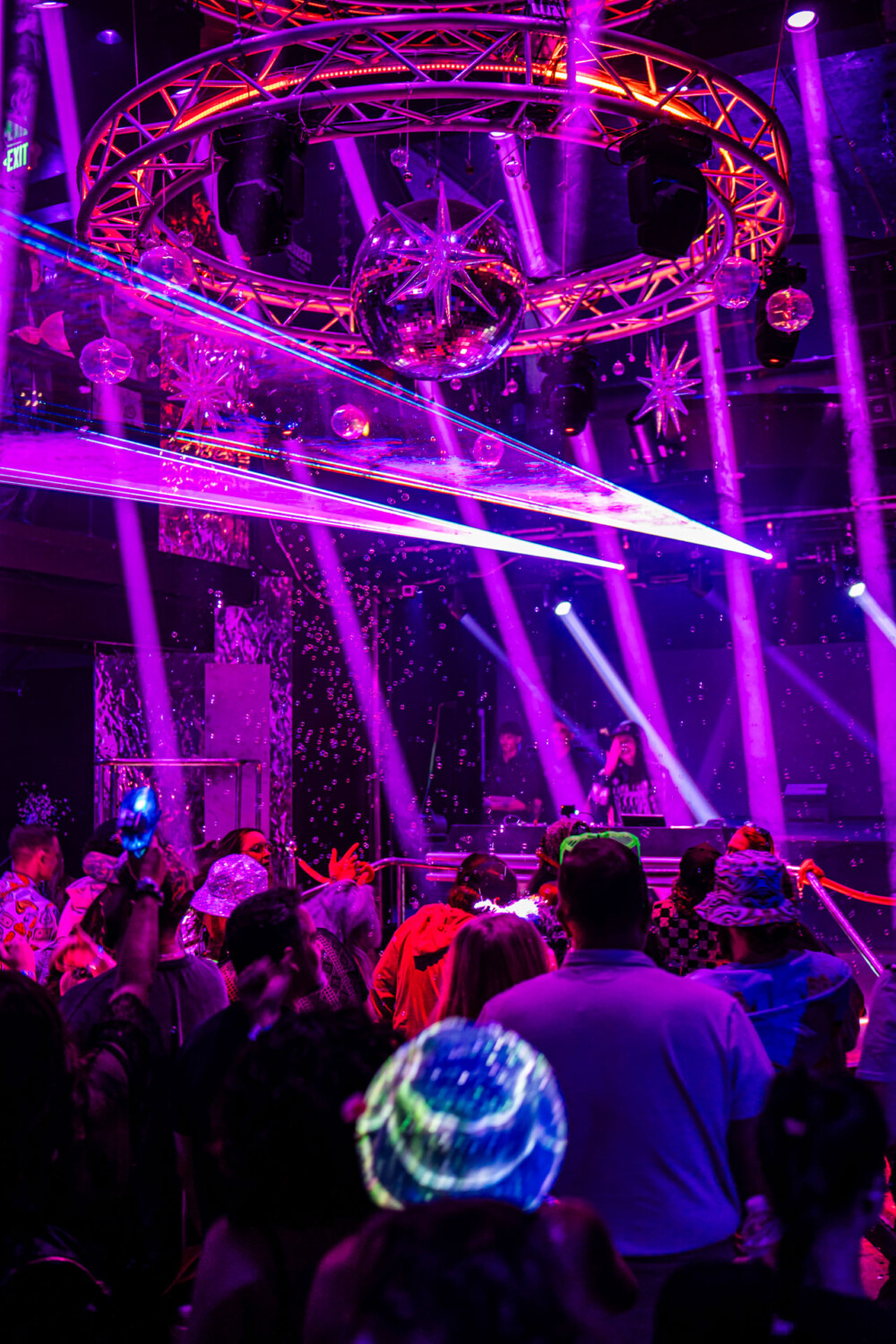 picture of Avello performing at StrangeLove, February 12 2026