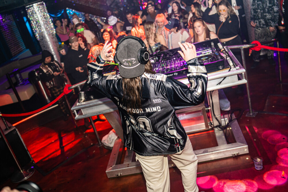 picture of Avello performing at StrangeLove, February 12 2026