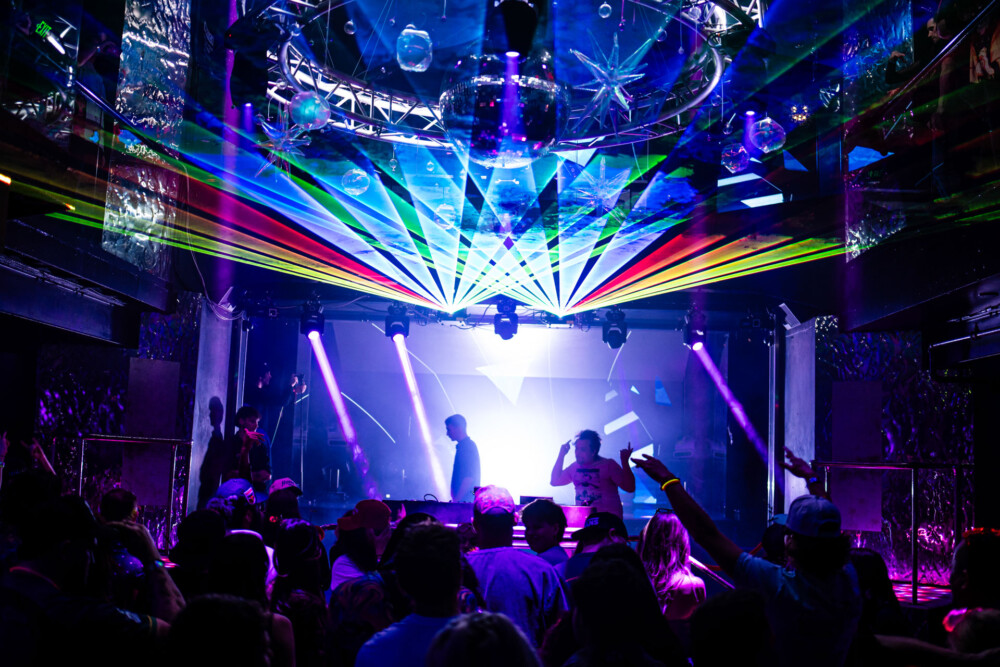 picture of Avello performing at StrangeLove, February 12 2026